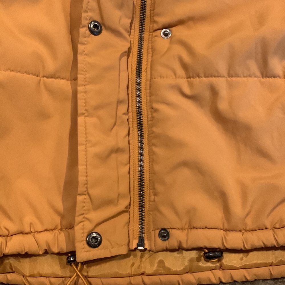 Cropped Puffer Jacket - image 3